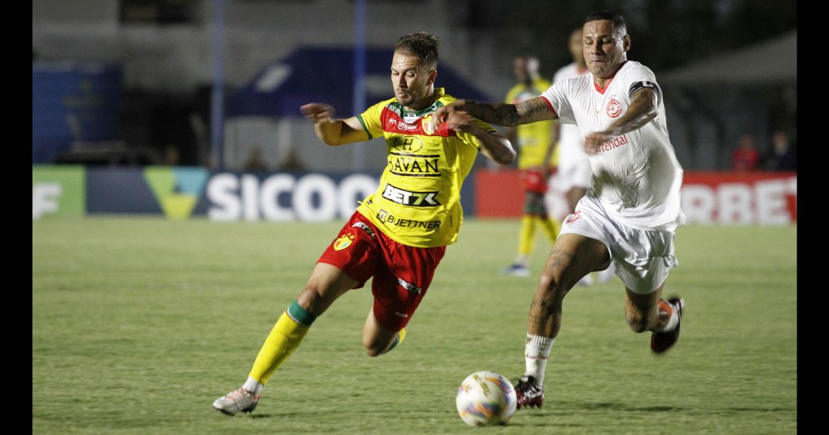 Brusque Perde Para O Inter De Lages E Sai Do G Do Catarinense