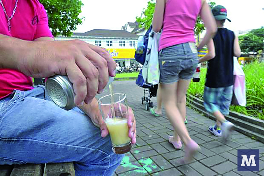 Lei quer proibir álcool em locais públicos