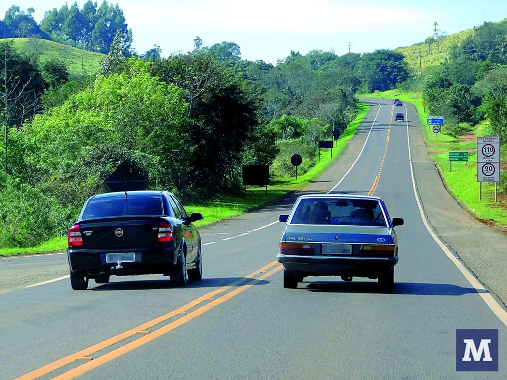 Mudança no Código Brasileiro de Trânsito implicará em multa dez vezes maior para quem ultrapassar em local proibido