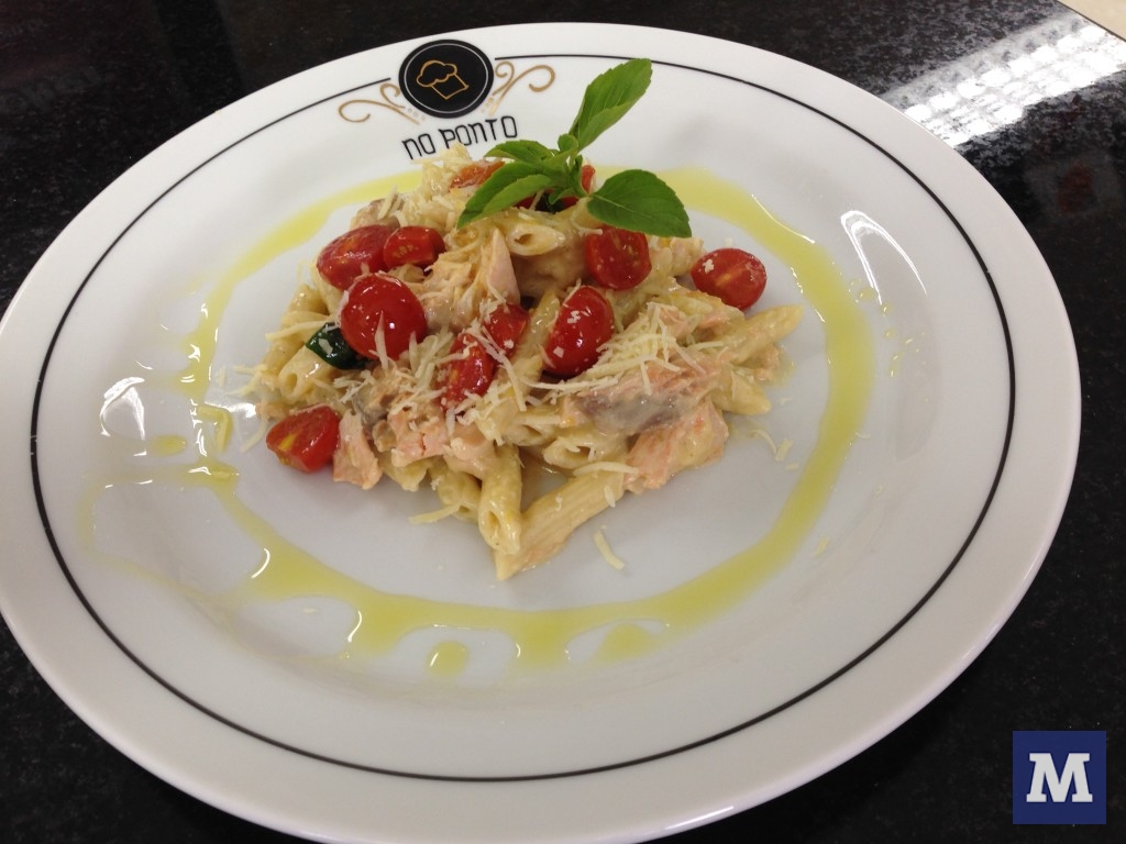 Penne ao molho de salmão