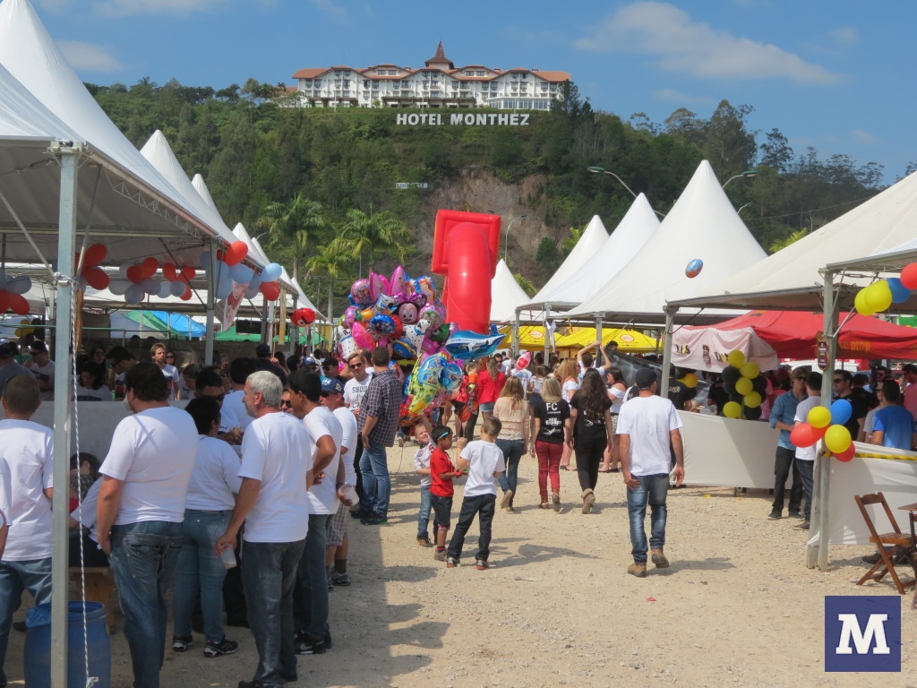 4ª Freudenfest reúne cerca de 12 mil pessoas