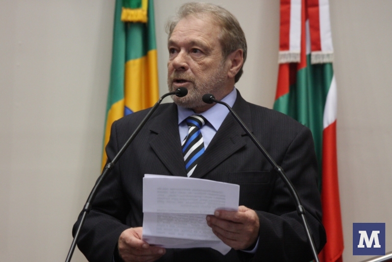 Ciro Roza reassume cadeira na Assembleia Legislativa