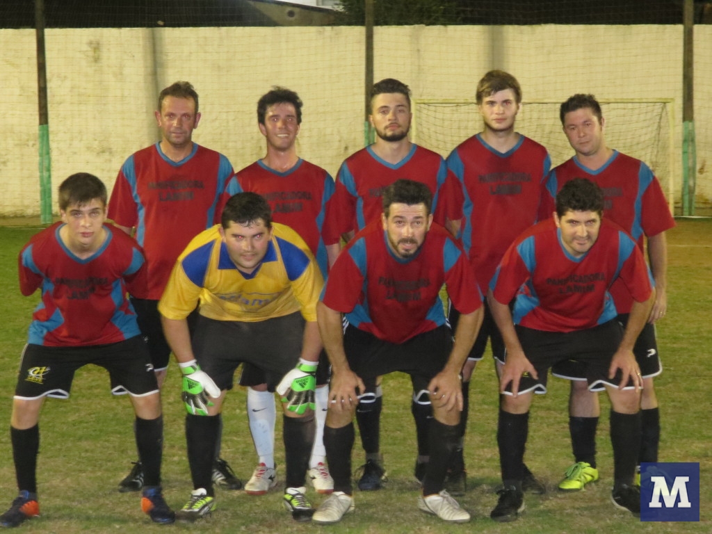 Jacobs 2015: Jogo entre Bateas e Souza Cruz no Suíço Livre