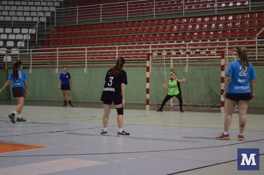 Jacobs 2015: Derrota por 24 a 02 não desanima equipe de handebol do Paquetá