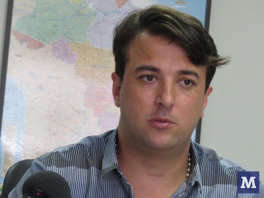 Jones Bosio faz críticas ao governo Prudêncio e a Raimundo Colombo