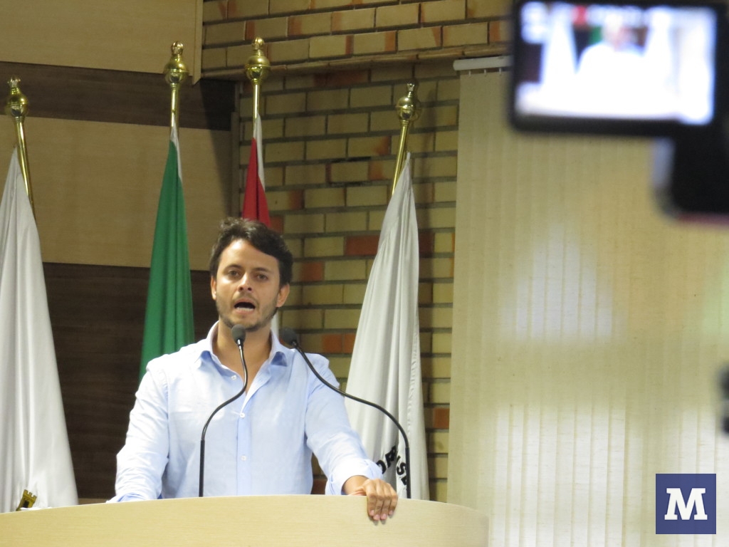 Na Câmara, governo justifica corte de R$ 3 milhões