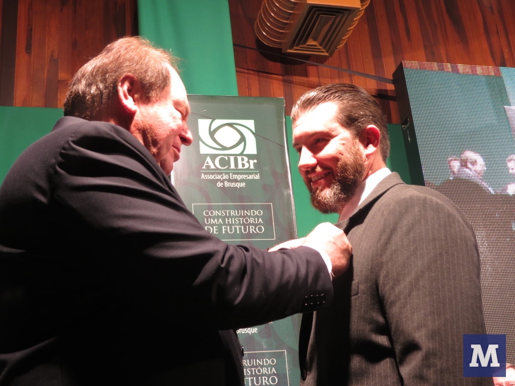 Halisson Habitzreuter é empossado presidente da Acibr