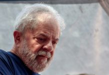 Lula consegue saída temporária da prisão para ir a velório do neto, em São Paulo