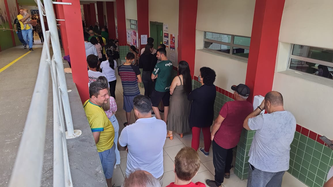 eeb governador Ivo Silveira Águas Claras local de votação eleições Brusque