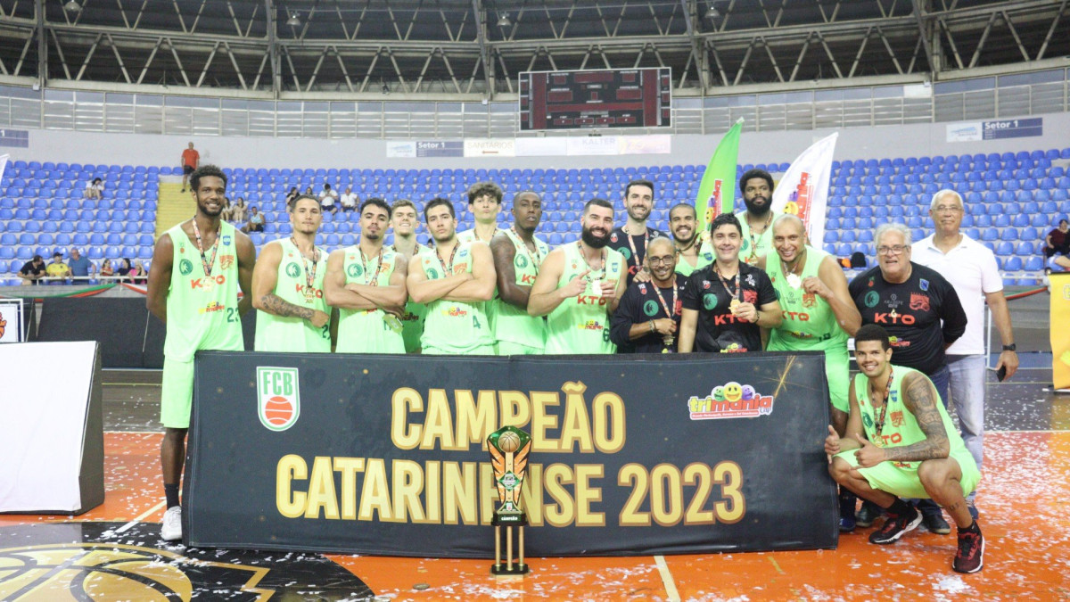 Brusque Basquete campeão catarinense 2023