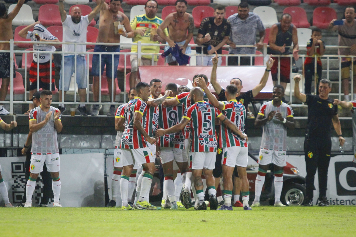 Brusque Avaí semifinal Catarinense Joinville resultado placar jogo