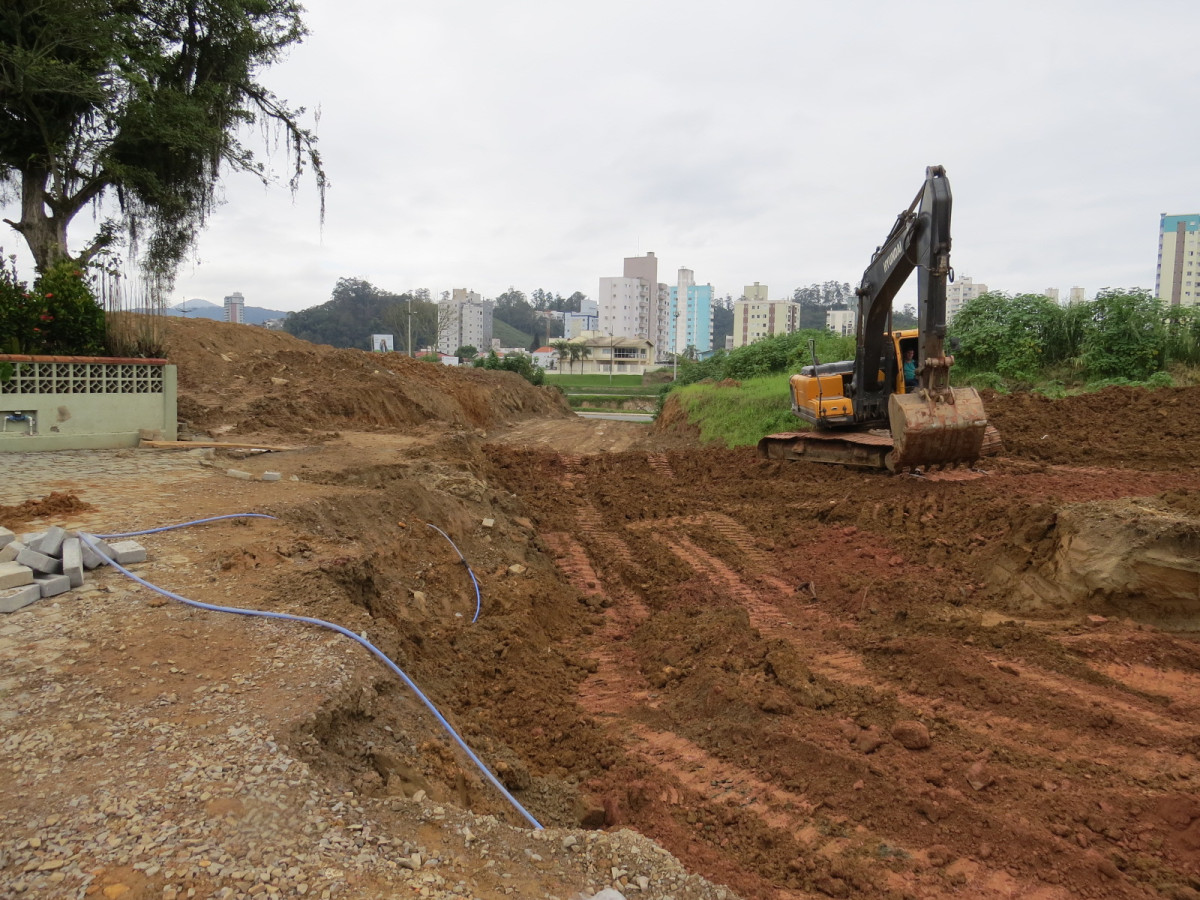 rua Alberto Heckert obras Brusque