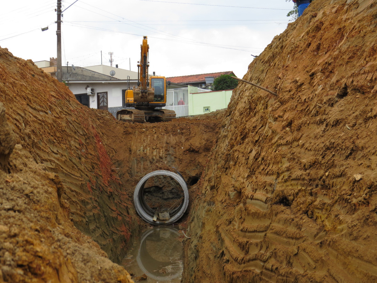 rua Alberto Heckert obras Brusque