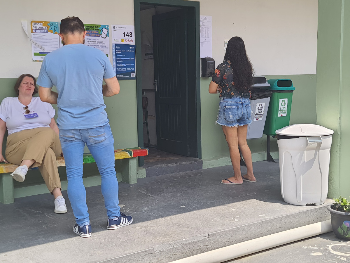 Guabiruba movimento local votação eleições escola joão boos