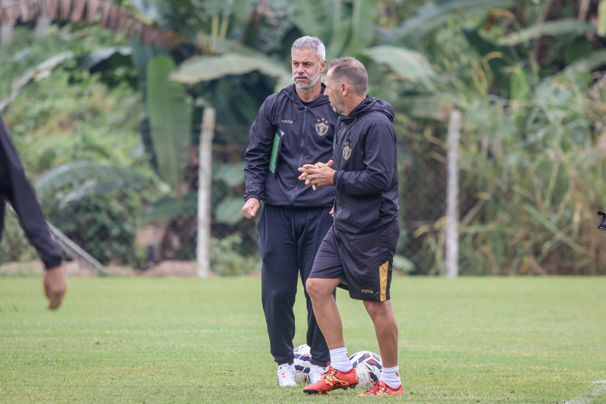 Brusque treino América Steffen