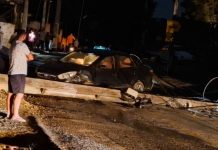 Carro derruba poste e causa apagão no Cedro Alto, em Brusque