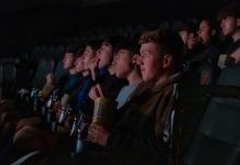 GALERIA – Alunos da escola Padre João Stolte assistem a filme sobre cultura do dialeto bergamasco de Botuverá no cinema