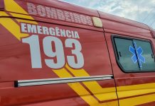 Homem fica ferido após cair de barranco de seis metros enquanto cortava a grama em Brusque