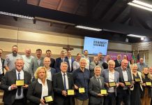 Homenagem enaltece dez anos de parceria climática entre Brusque e distrito alemão