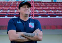 Carlos Renaux confirma renovação de técnico para 2026