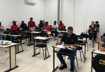 Migrantes e imigrantes são qualificados para empreender em Brusque; conheça projeto
