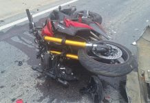 Motociclista fica gravemente ferido após colisão com carro em Brusque Brusque