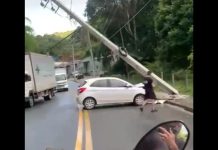 VÍDEO – Carro colide contra poste no bairro Azambuja, em Brusque