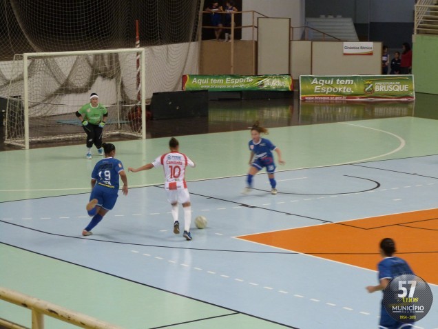 Resultado da partida só foi definido nos últimos segundos, quando o Barateiro acabou marcando um gol contra