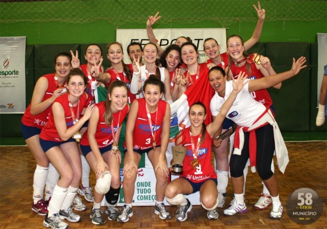 Meninas já detinham o título dos Joguinhos e confirmaram o favoritismo com o bicampeonato, em cima de Joaçaba