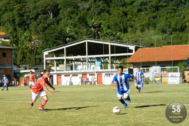 Desta vez, a festa foi Azul e Branco e a equipe do Poço Fundo comemorou o título