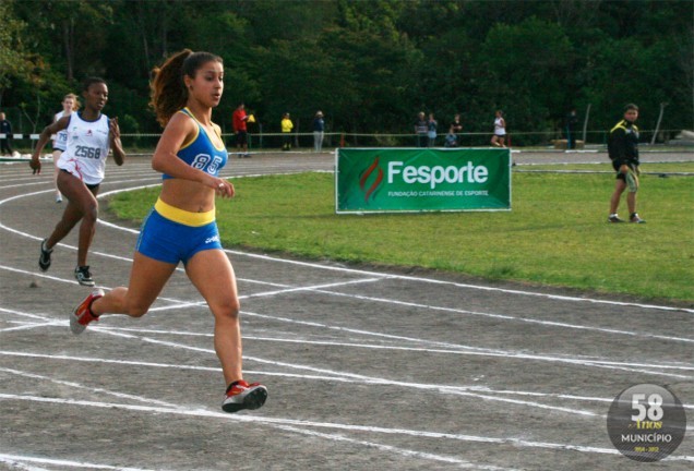 Atleta de Brusque faturou o primeiro ouro do atletismo nos jogos