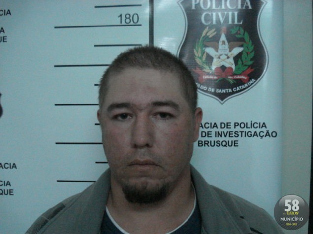 Vilmar Cordeiro, foragido de Campos Novos, foi preso pela polícia de Brusque no Steffen