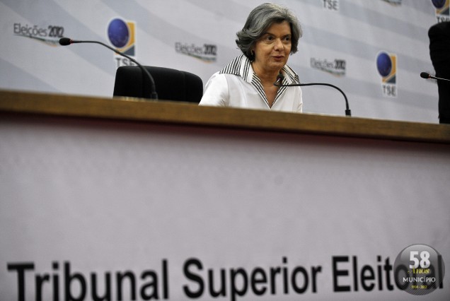 Brasília - As eleições de prefeitos e vereadores em todo o país transcorrem com tranquilidade, disse a presidenta do Tribunal Superior Eleitoral (TSE), ministra Carmén Lúcia