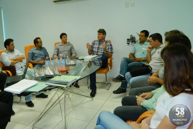 O diretor-presidente da Guabifios, Juliano Schumacher, disse aos presentes que deseja uma obra de máxima qualidade