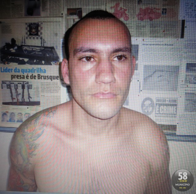 Gean Carlos Tironi, 24 anos, foi preso acusado de tráfico de drogas