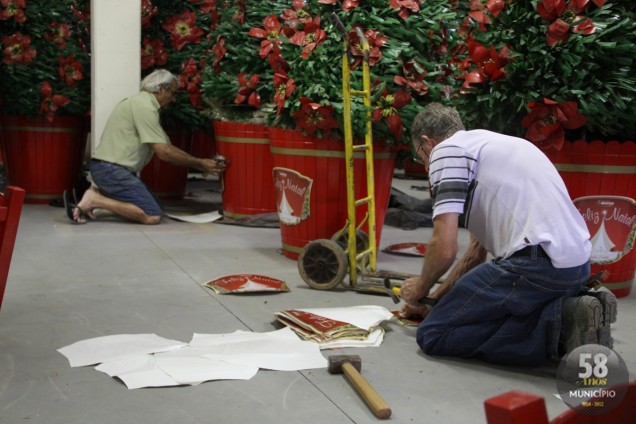 Neste ano, uma árvore de 10 metros de altura que será colocada no Centro
