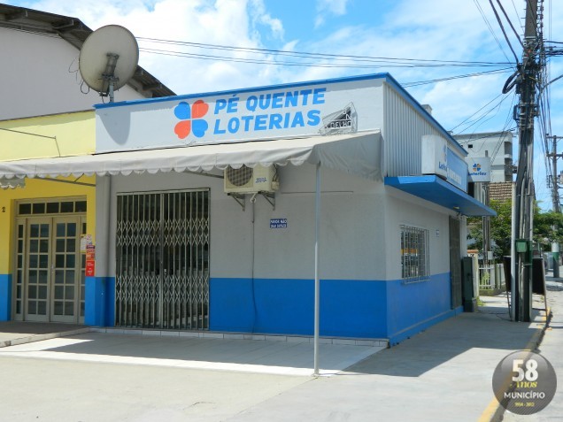 Bandidos levaram R$ 5.748 de dois guichês lotéricos