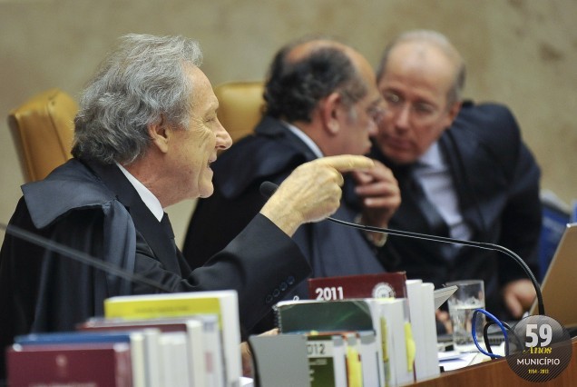 Os ministros Ricardo Lewandowski, Gilmar Mendes e Celso de Mello em sessão do Supremo Tribunal Federal (STF)