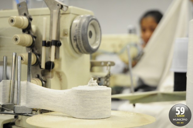 Trabalhadores que sofrem com as altas temperaturas dentro do ambiente de trabalho