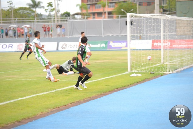 Ricardo Lobo marcou o segundo gol do Bruscão no clássico