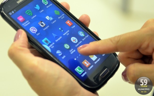 A Anatel também determinou que as operadoras não podem enviar mensagens de texto para os clientes com publicidade