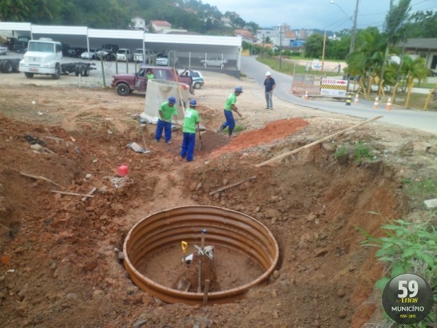 Trecho passa pela preparação de um “poço de visita”