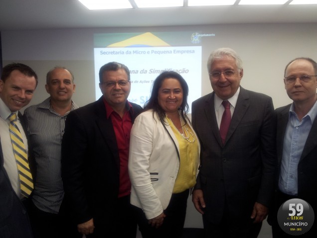 Membros da AmpeBr participaram do encontro que aconteceu na terça-feira, 11 de março