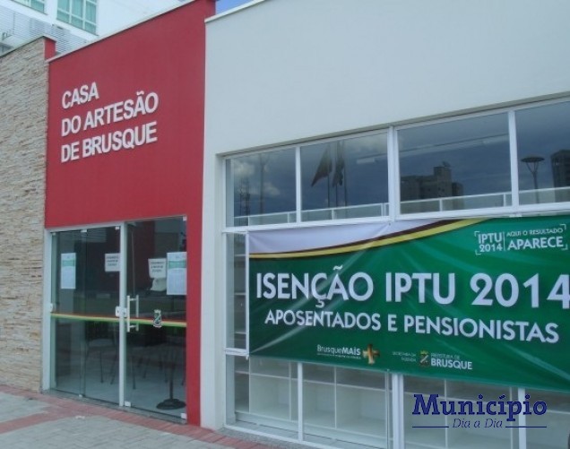 Os atendimentos acontecem na sala da Casa do Artesão