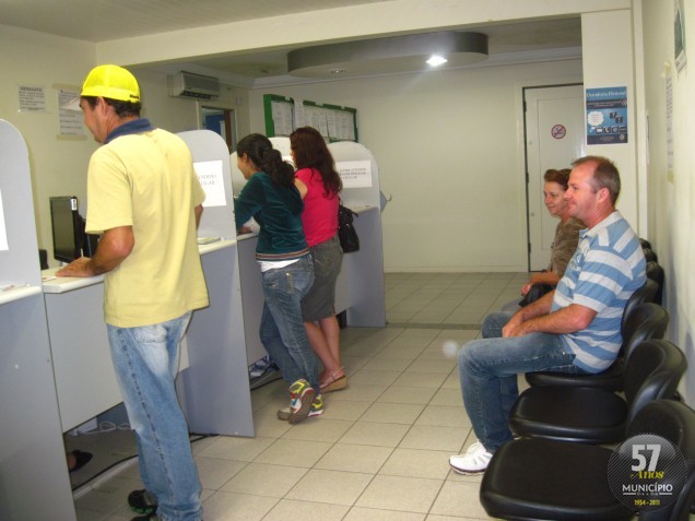 No Cartório Eleitoral de Brusque não havia filas na tarde desta segunda-feira, mas a previsão é que haja aumento de movimento conforme a proximidade do dia 9 de maio