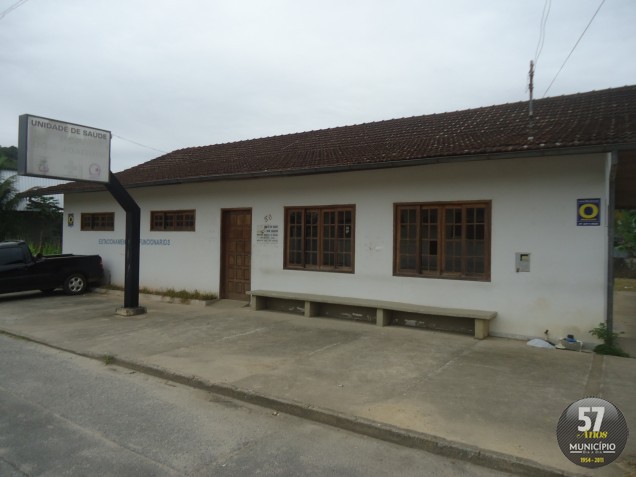 O prédio permanece fechado e abandonado desde dezembro de 2011