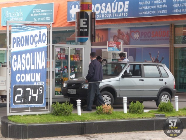 Média do preço do litro da gasolina em Santa Catarina é R$ 2,72.