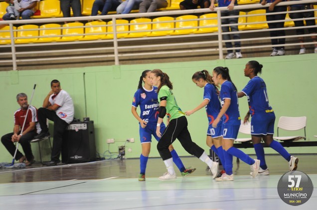 Amandinha, duas vezes, Carol e Japa marcaram na vitória por 4x0
