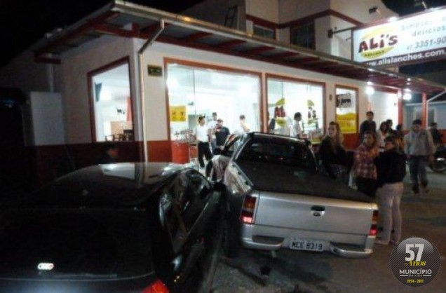 Não houve clientes ou funcionários da lanchonete feridos 